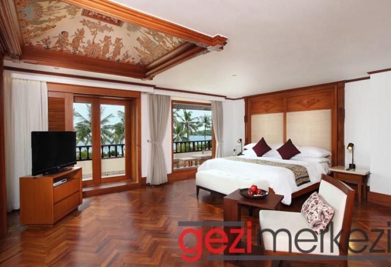 NUSA DUA BEACH HOTEL & SPA