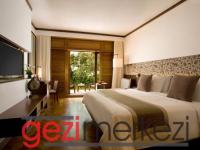 NUSA DUA BEACH HOTEL & SPA