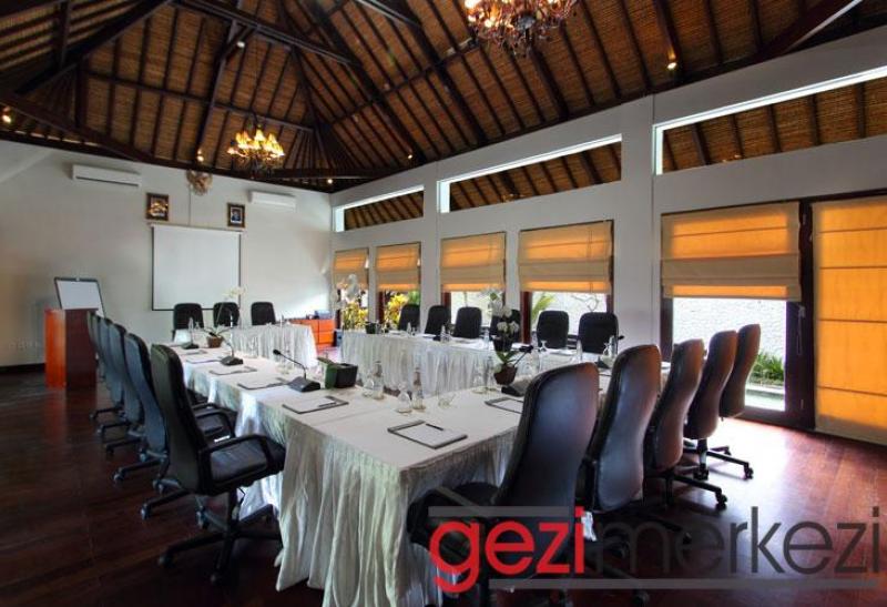 THE BALİ KHAMA BEACH RESORT & SPA