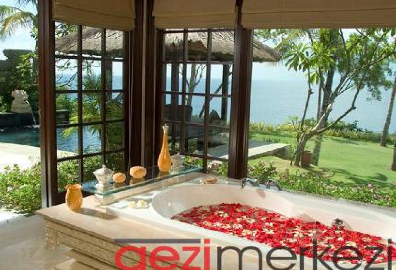 AYANA RESORT & SPA