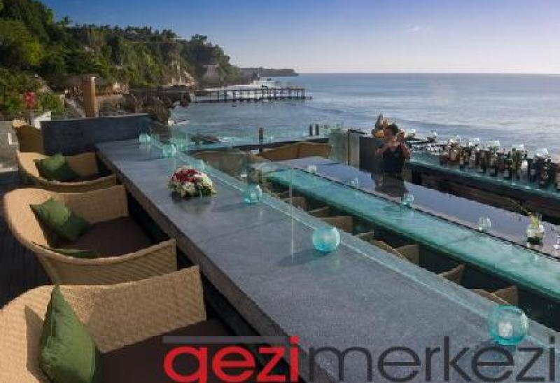 AYANA RESORT & SPA