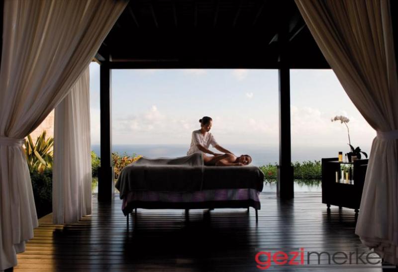 BULGARİ HOTELS & RESORTS BALİ
