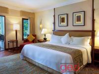THE LAGUNA RESORT & SPA