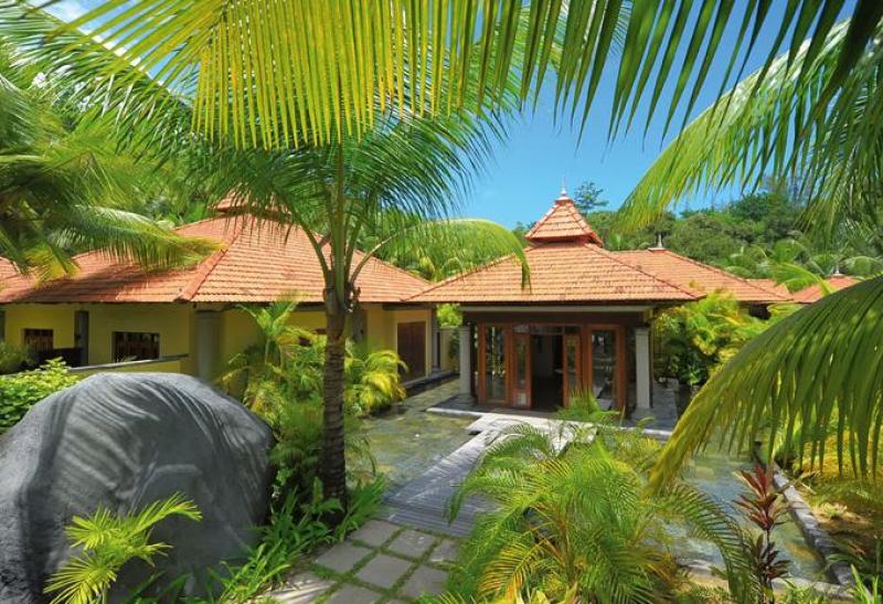BEACHCOMBER SAİNTE ANNE RESORT & SPA