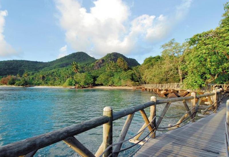 BEACHCOMBER SAİNTE ANNE RESORT & SPA