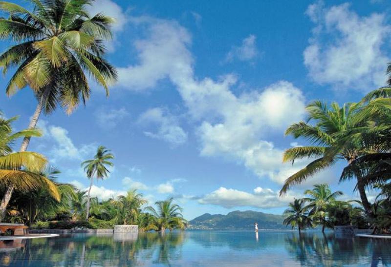 BEACHCOMBER SAİNTE ANNE RESORT & SPA