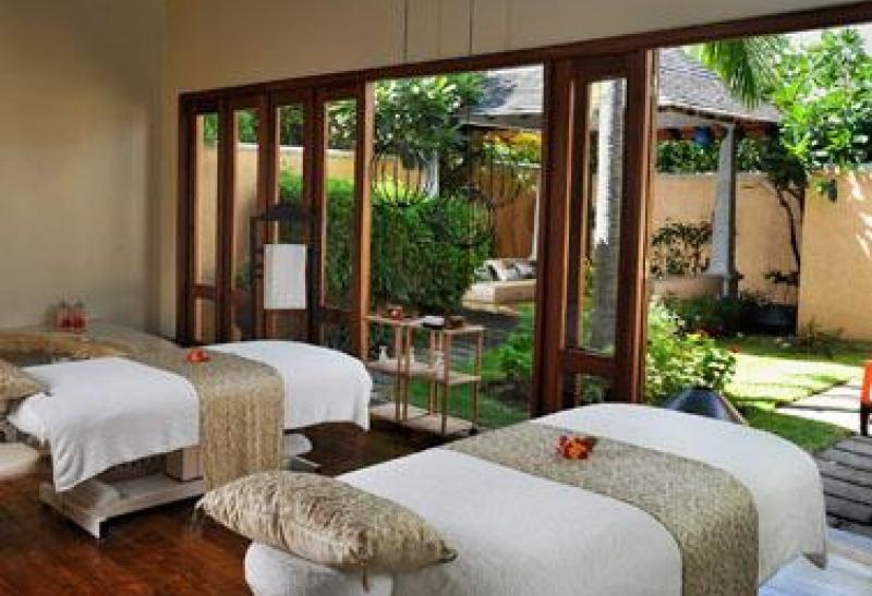 MARADIVA VILLA RESORT & SPA