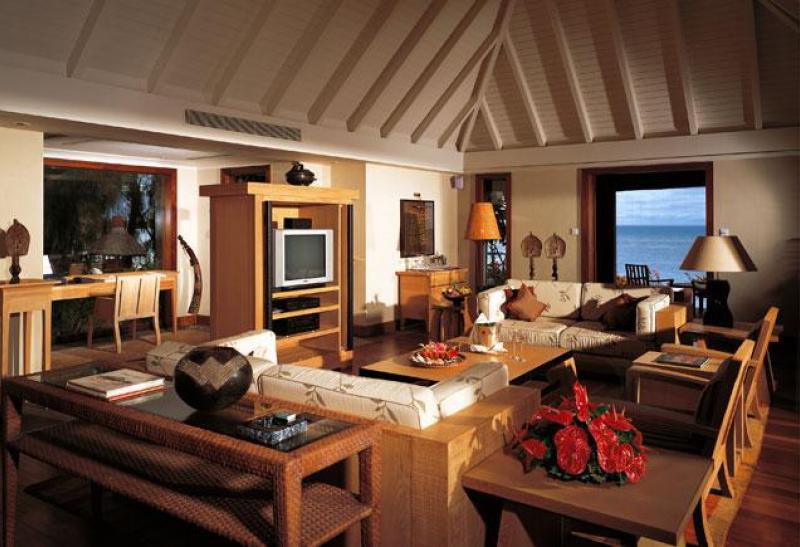 THE OBEROI HOTEL