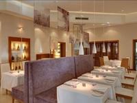 HENNESSY PARK HOTEL