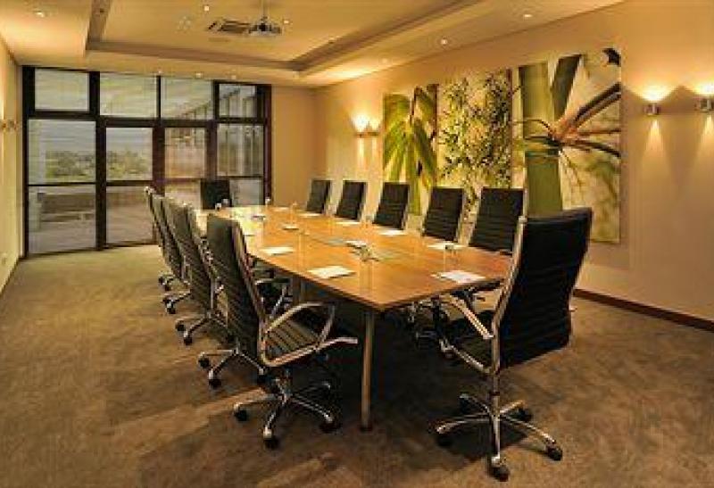 HENNESSY PARK HOTEL