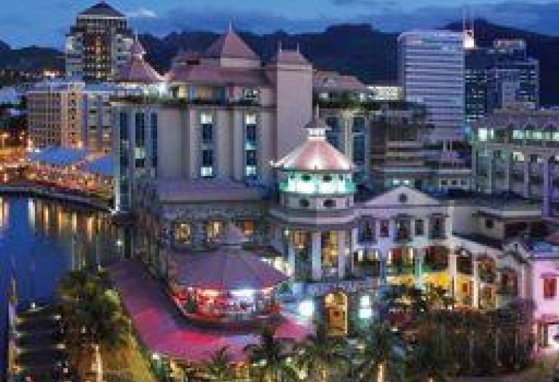 LE SUFFREN HOTEL & MARINA