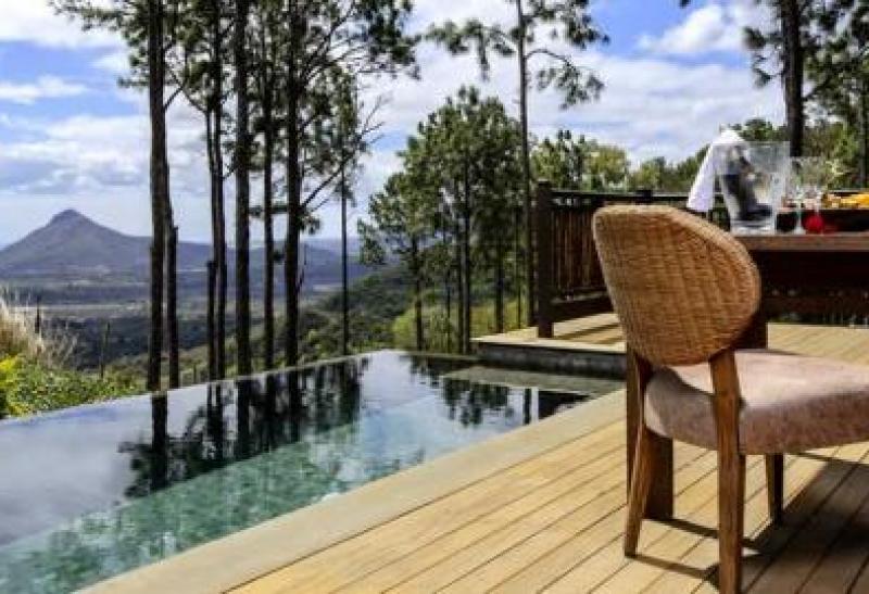 LAKAZ CHAMAREL EXCLUSIVE LODGE
