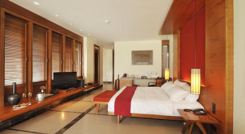 Villa Nautica Paradise Island Resort