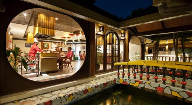 Villa Nautica Paradise Island Resort