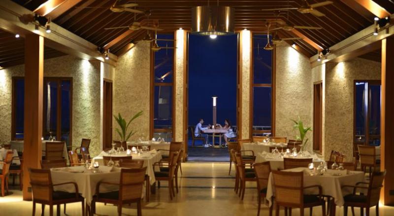 Villa Nautica Paradise Island Resort
