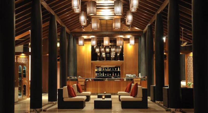 Villa Nautica Paradise Island Resort
