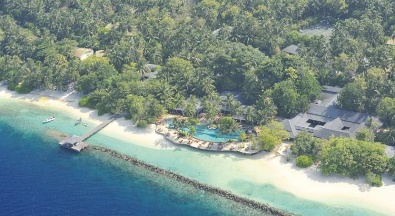 Royal Island Resort