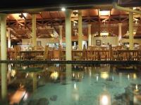 Royal Island Resort