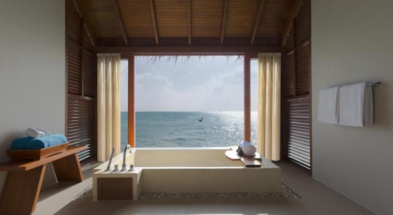 Anantara Dhıgu Maldives Resort