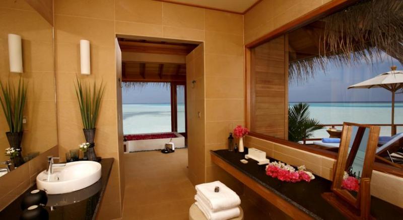Anantara Dhıgu Maldives Resort