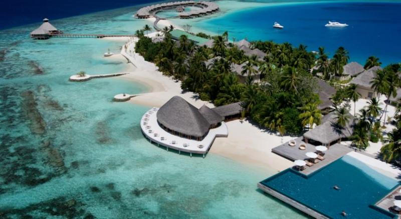 Huvafenfushi Maldives