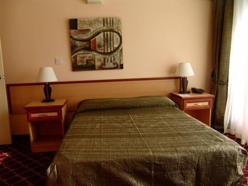 Life Hotel Girne