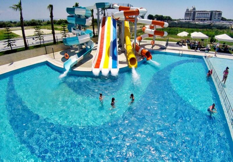 Lrs Port River Hotel & Spa