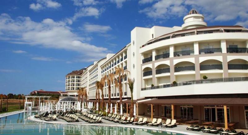 Lrs Port River Hotel & Spa