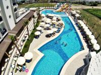 Lrs Port River Hotel & Spa
