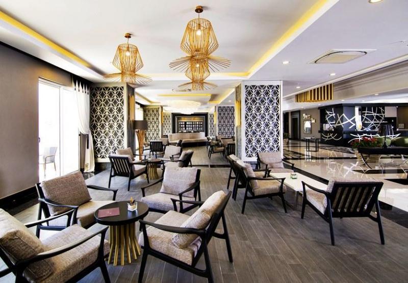 Lrs Port River Hotel & Spa