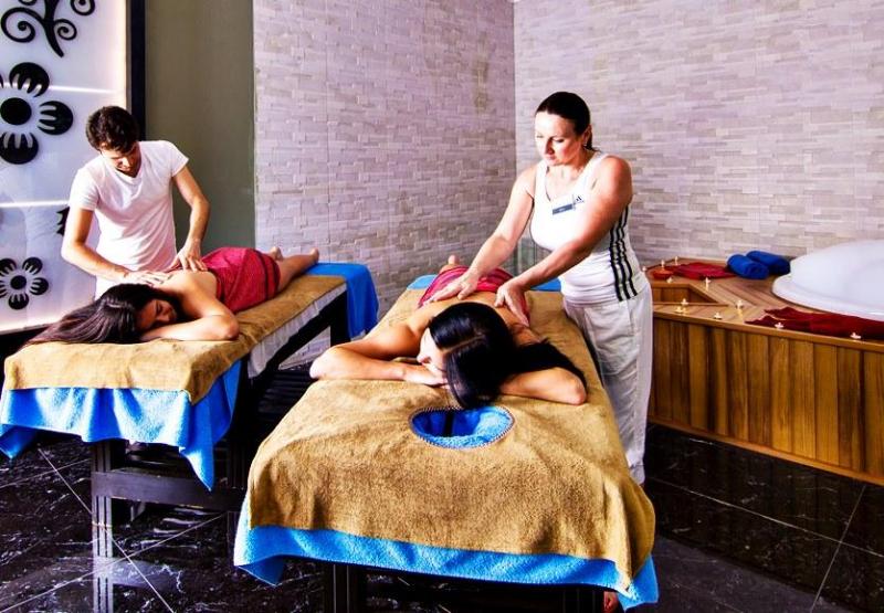 Lrs Port River Hotel & Spa