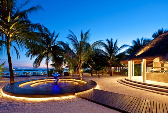 Sheraton Maldives Full Moon Resort & Spa