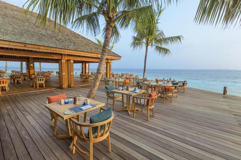 Hurawalhi Island