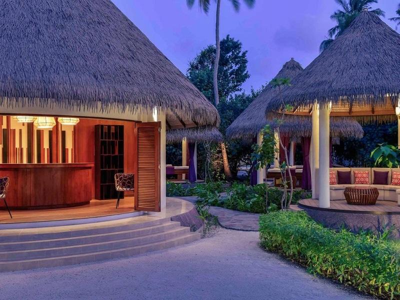 Mercure Maldives Kooddoo Resort