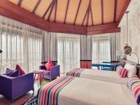 Mercure Maldives Kooddoo Resort