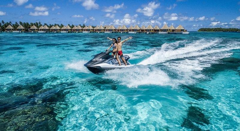 Mercure Maldives Kooddoo Resort