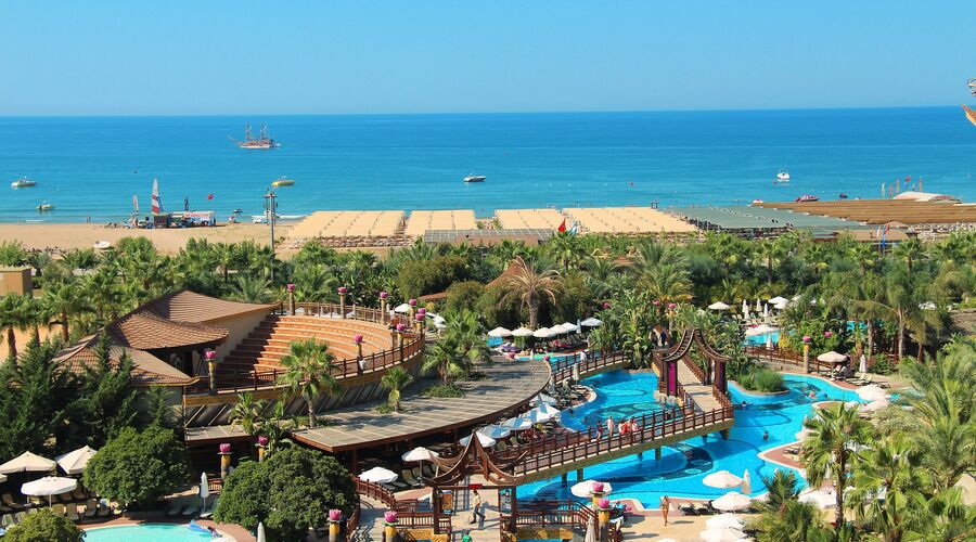 Royal Dragon Hotel