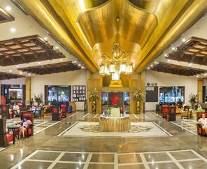 Royal Dragon Hotel