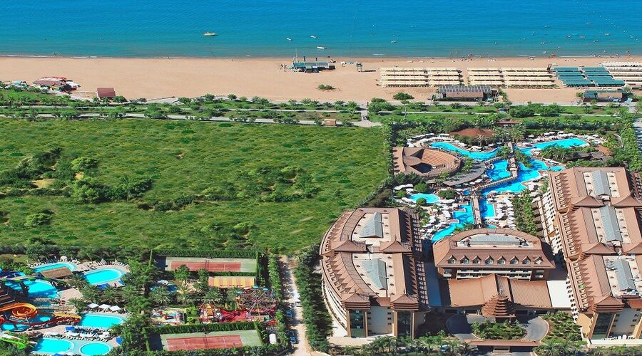 Royal Dragon Hotel