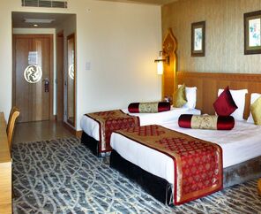Royal Dragon Hotel