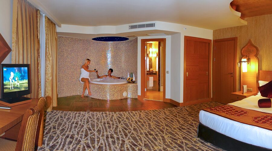 Royal Dragon Hotel