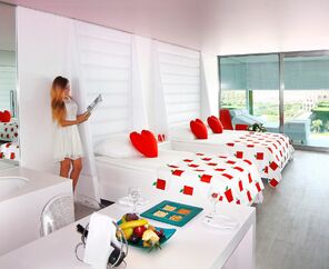 Adam & Eve Hotel +16