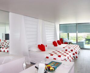 Adam & Eve Hotel +16