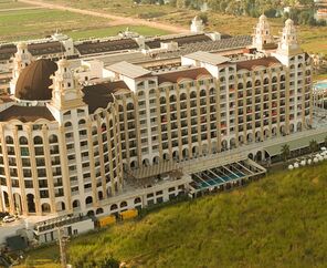 Jadore Hotel & Spa