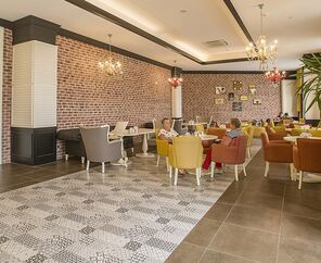 Jadore Hotel & Spa