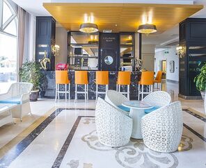 Jadore Hotel & Spa