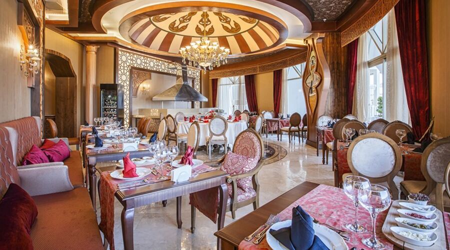 Jadore Hotel & Spa