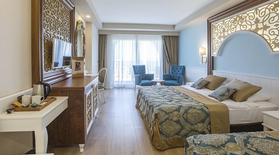 Jadore Hotel & Spa