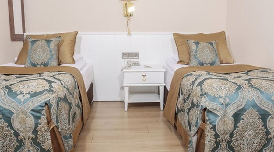 Jadore Hotel & Spa