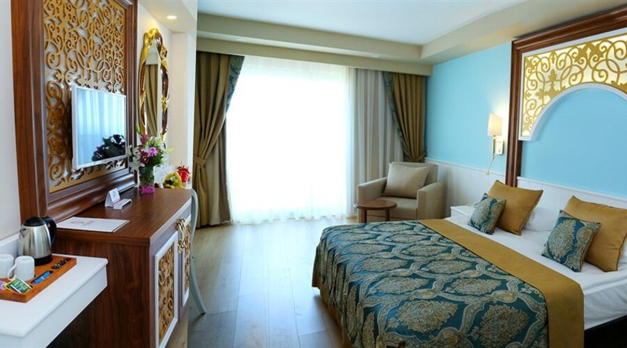 Jadore Hotel & Spa